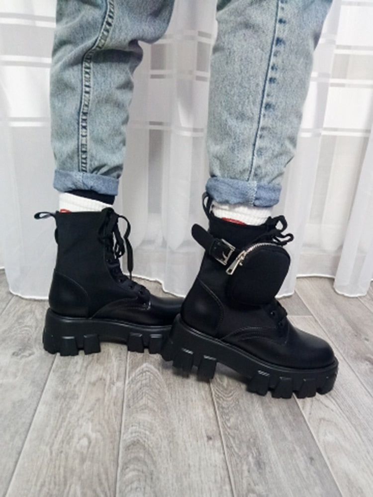 Women's Pocket Lace Up Boots