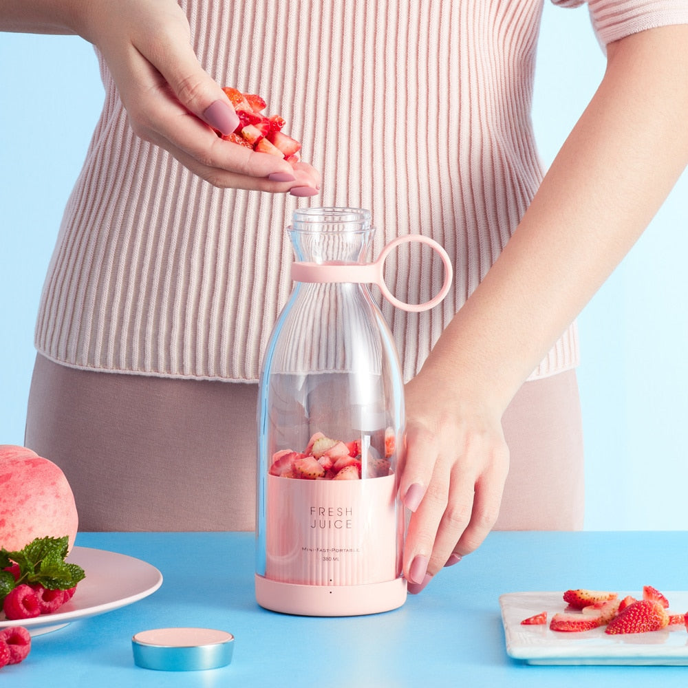 PORTABLE ELECTRIC JUICER